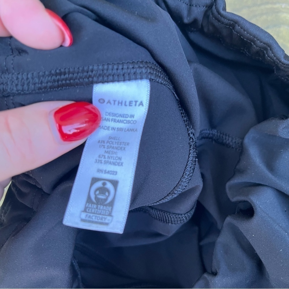 ** Athleta Challenge 7/8th Tight Leggings Black XS  Raw Hem - Picture 6 of 10